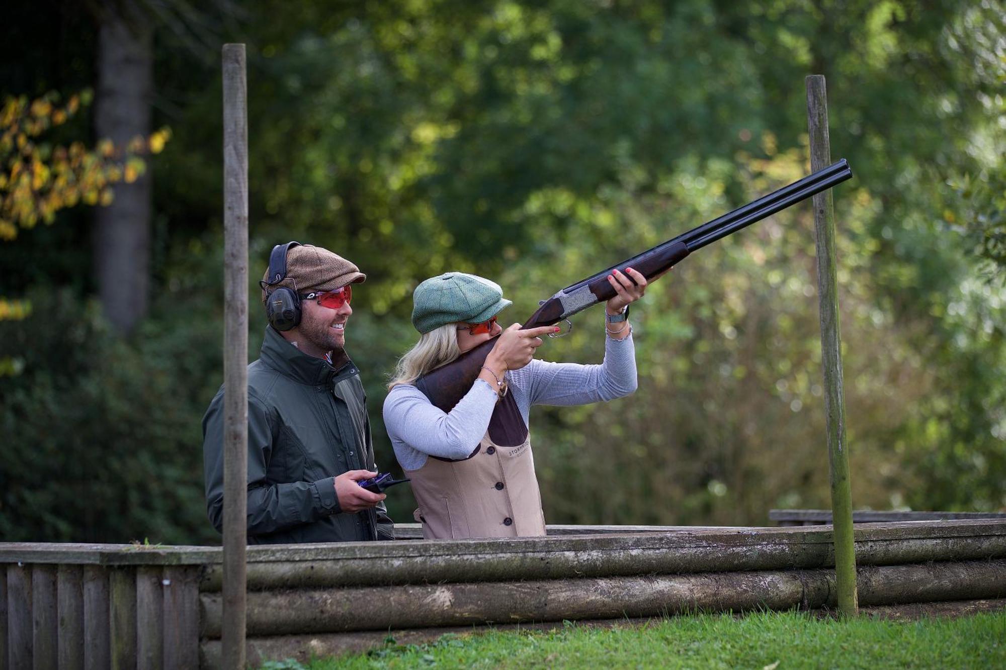 Schloss Roxburghe, Part Of Destination By Hyatt Luaran gambar A woman shooting with a shotgun