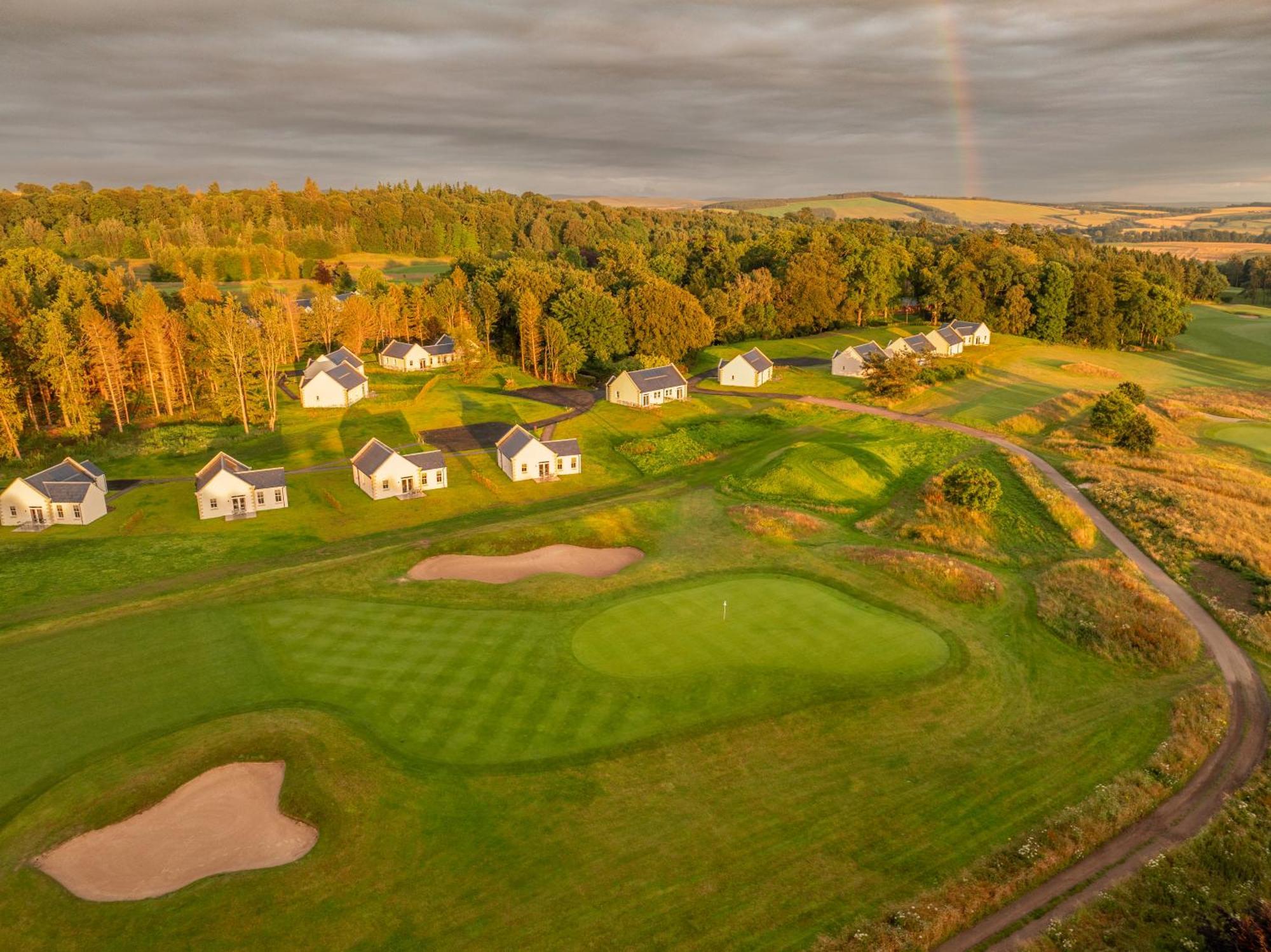Schloss Roxburghe, Part Of Destination By Hyatt Luaran gambar Golf resort in Estonia