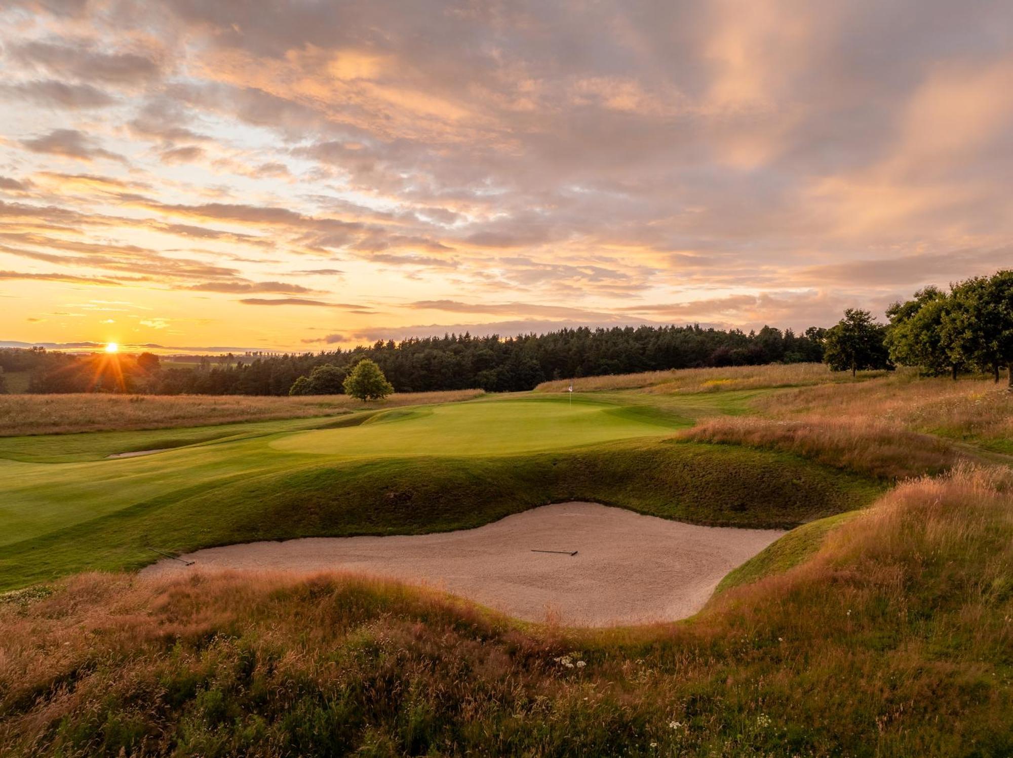Schloss Roxburghe, Part Of Destination By Hyatt Luaran gambar Golf course at the Gut Kaden