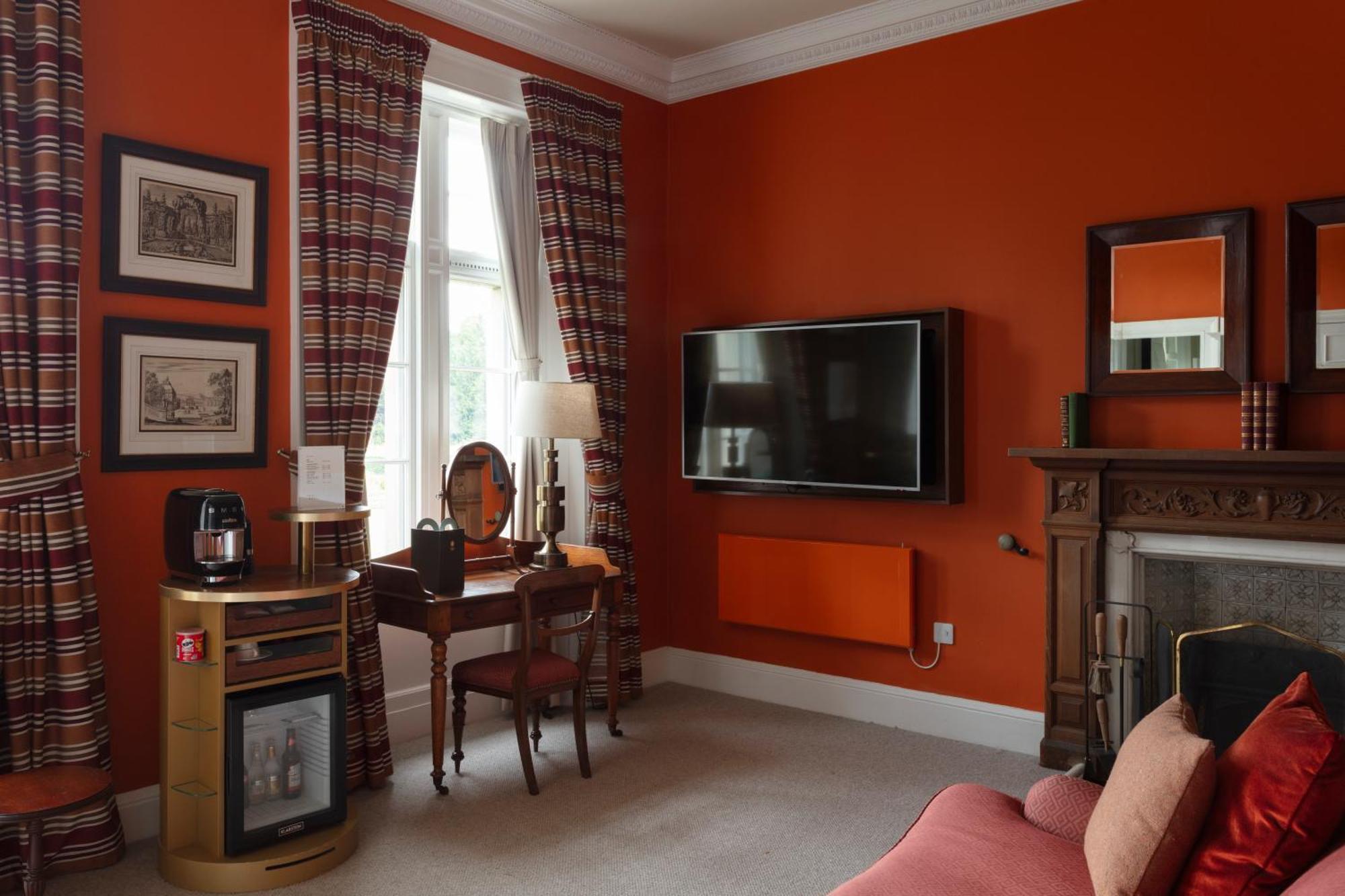 Schloss Roxburghe, Part Of Destination By Hyatt Luaran gambar A room at the hotel