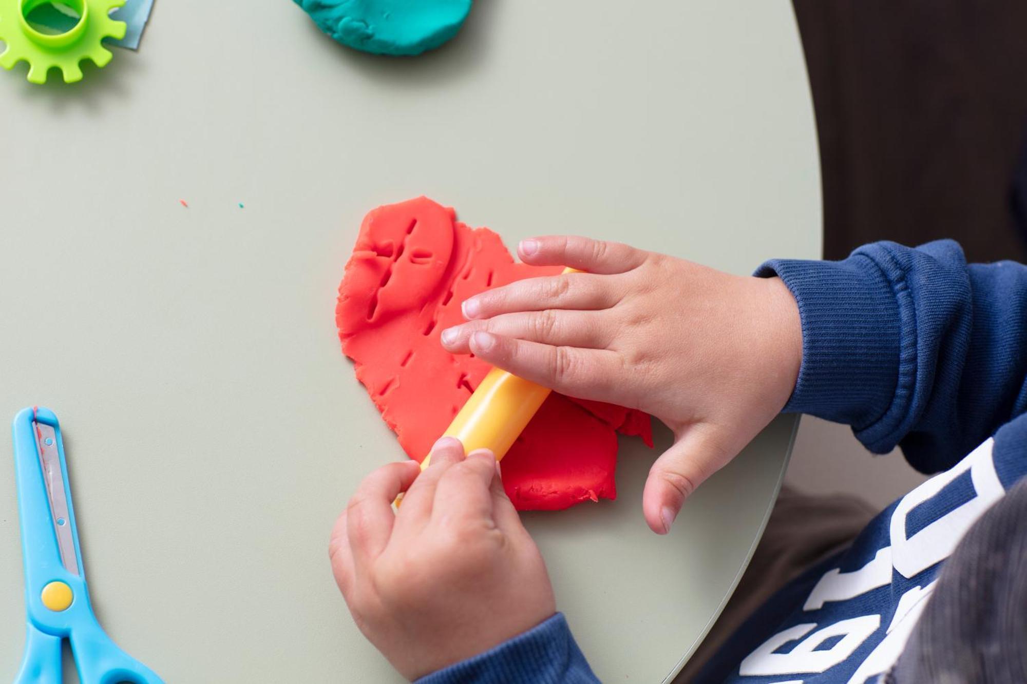Schloss Roxburghe, Part Of Destination By Hyatt Luaran gambar Child playing with Play-Doh